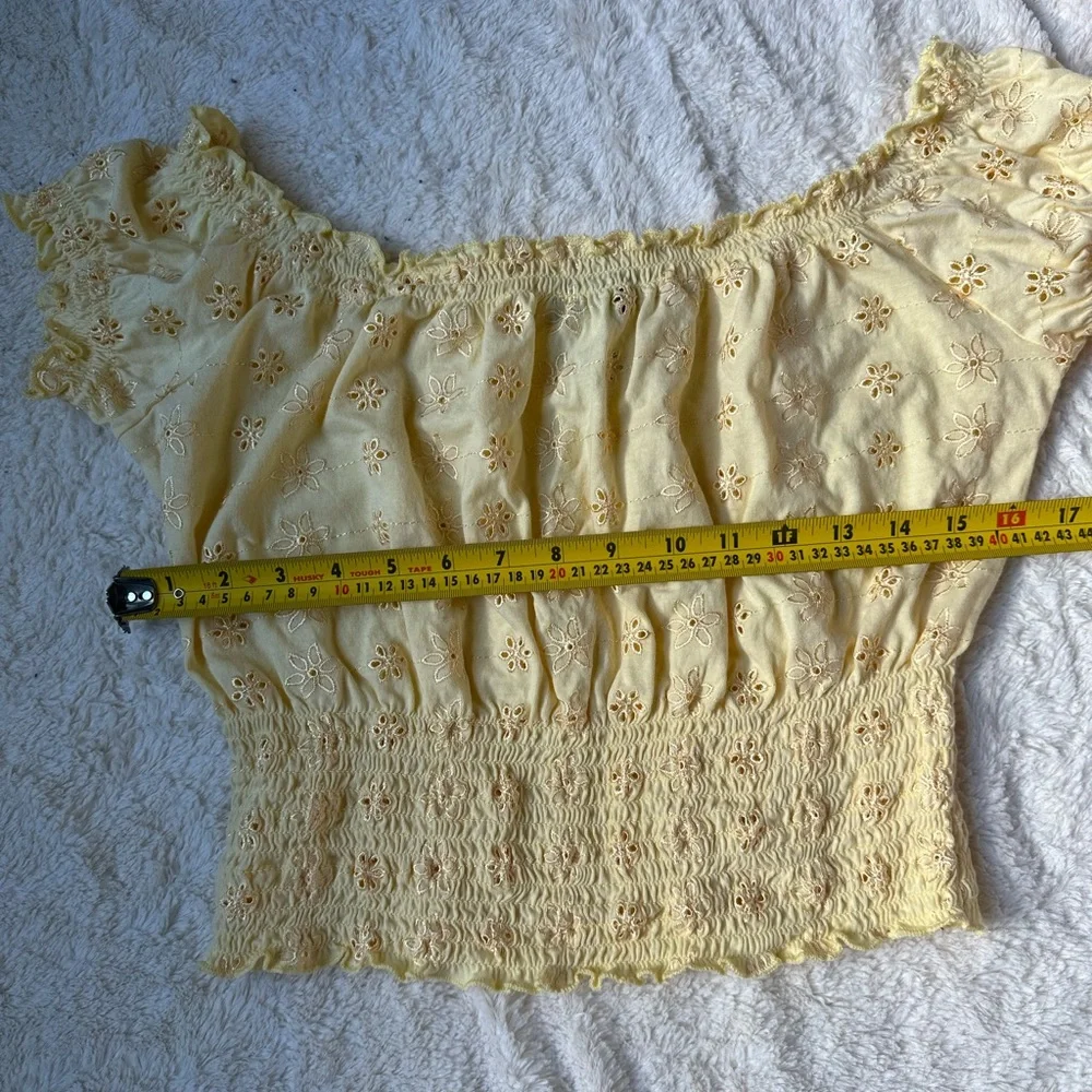 Yellow top - Picture 8 of 8